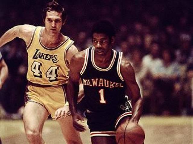 的激烈競爭 的激烈競爭